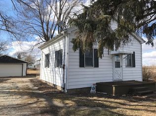 111 4th St, Granville, IL 61326