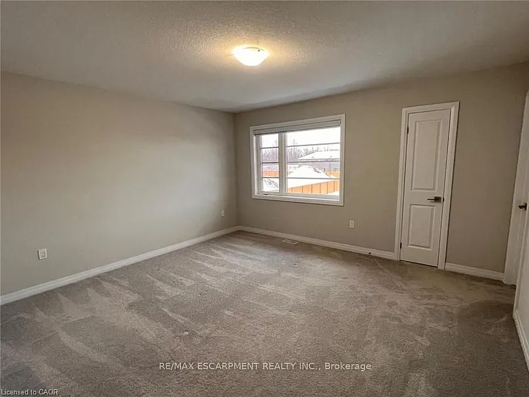 520 Grey St #7 — Photo 21