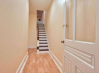 1048 Elm St, Reading, PA 19604