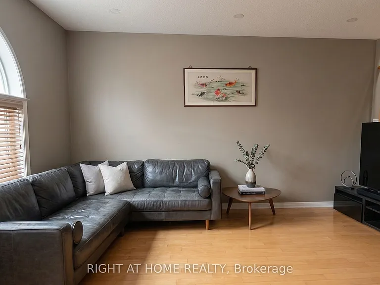 48 Cartmel Dr #UPPER ROOM — Photo 7