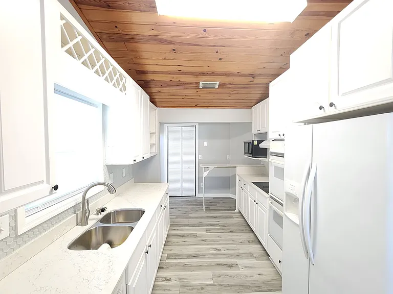 119 Cobb Rd — Photo 12