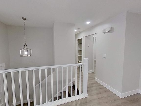 2nd image of 2310 W Bonniebrook Cir