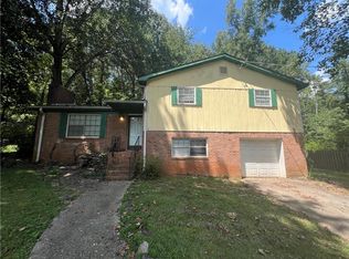 2275 Chestnut Log Loop, Lithia Springs, GA 30122