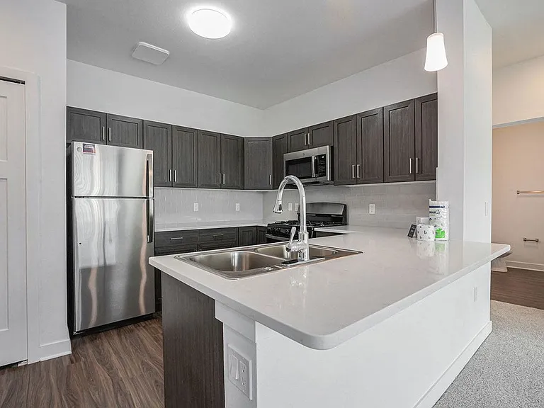 Meadowbrooke Apartment Homes — Photo 181