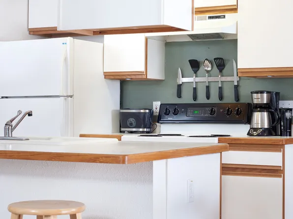 1212 Hanley Rd APT 2, Hudson, WI 54016