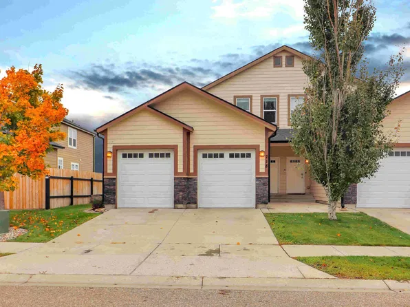 718 40th St E, Williston, ND 58801