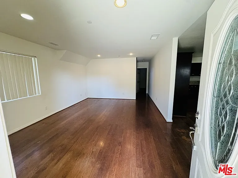 8820 S Orchard Ave #8820 — Photo 2