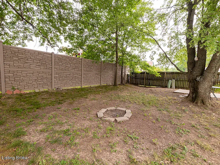 2901 Creekside Dr — Photo 32