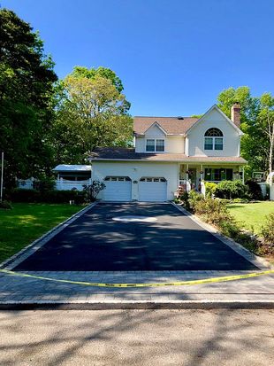 85 Mowbray St Patchogue Ny 11772 Zillow