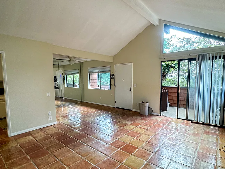 2443 Caminito Ocean Cv — Photo 4
