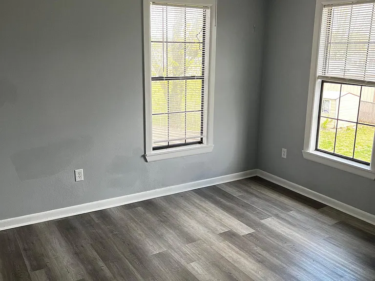 505 Country Club Rd — Photo 11