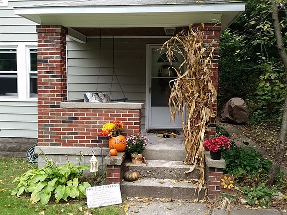 3rd image of 1048 Haines St NW