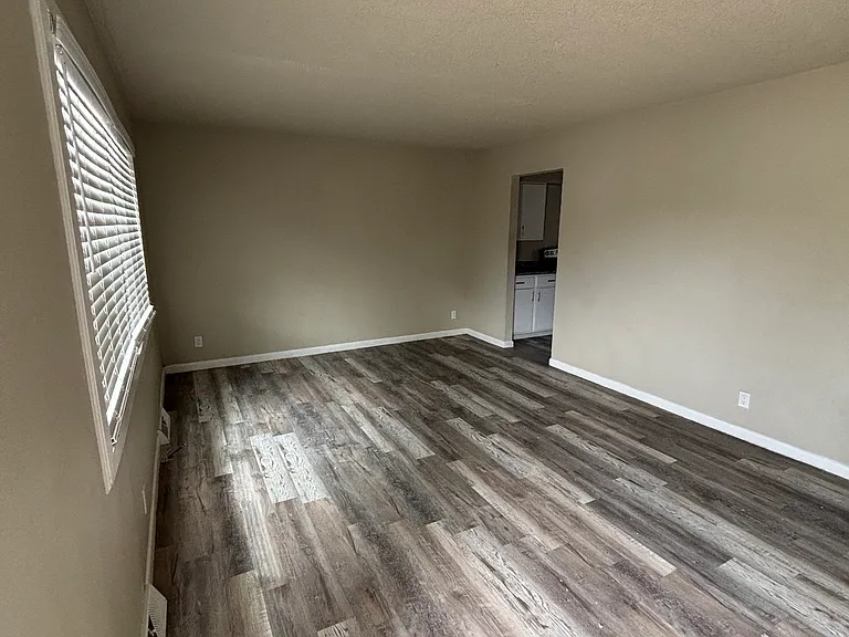 2130 E 6th St #2130 — Photo 3