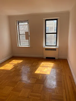 Rented by Lucien Perry | media 7