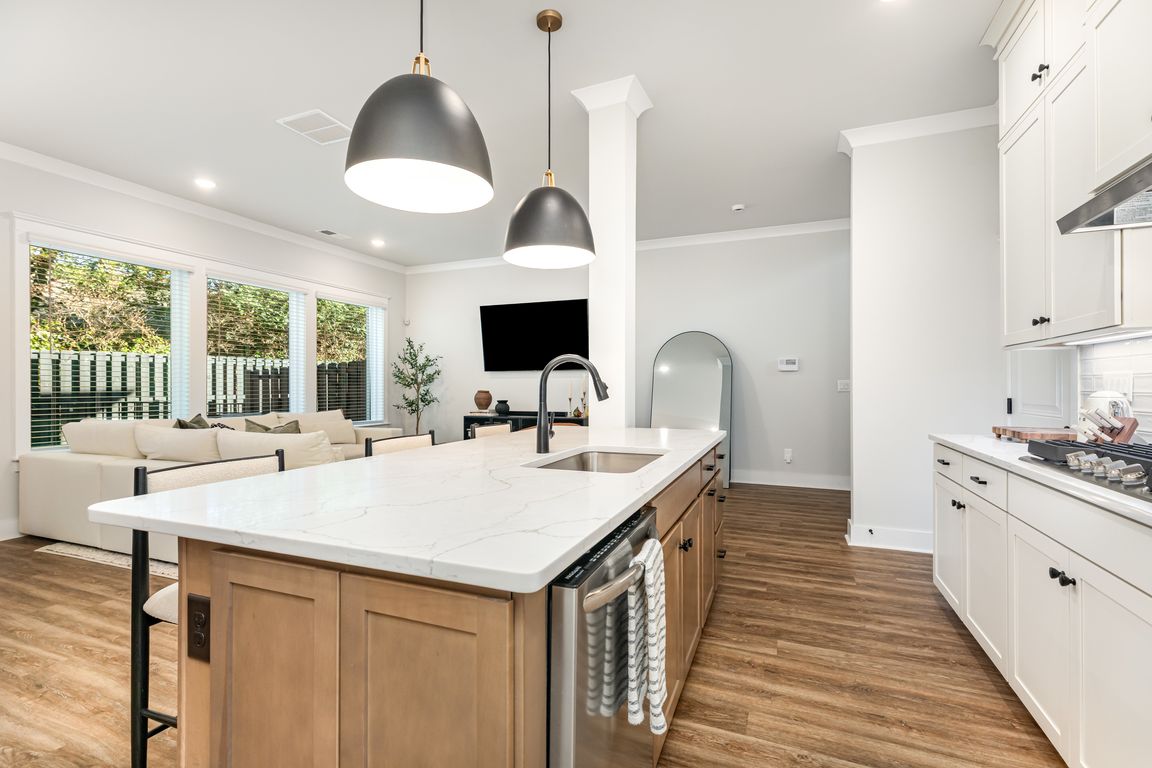 next background image