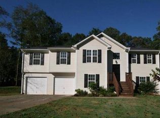1278 Walnut Dr, Winder, GA 30680