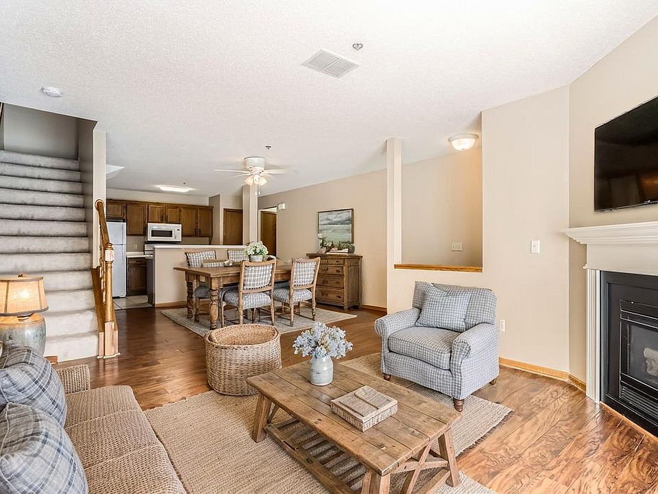 1st image of 2588 Lockwood Dr