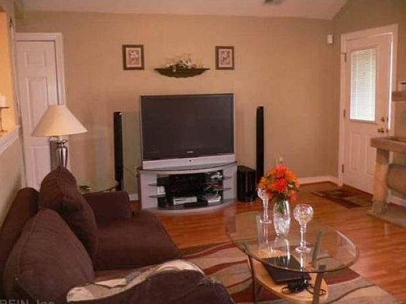 4th image of 1514 Lilac Ave