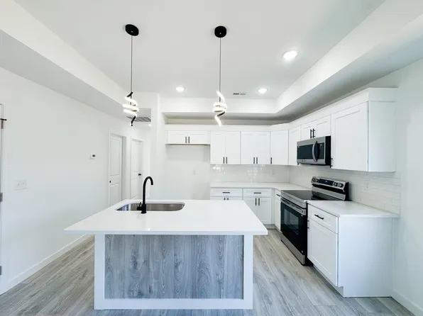 285 Scenic Ave, Campobello, SC 29322