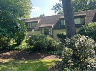 93 Heritage Vlg #B, Southbury, CT 06488