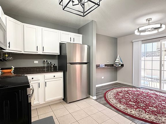 5th image of 1227 Leon Way APT 2
