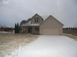 3343 N Henderson Rd, Davison, MI 48423