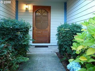 1st image of 1301 SE 65th Ave