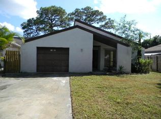 3022 SE Hawthorne St, Stuart, FL 34997