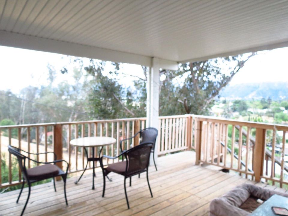 Large Deck adjacent to livin