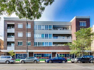3021 W Armitage Ave APT 402, Chicago, IL, 60647
