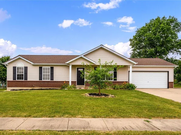 81 Saxony Dr, Troy, MO 63379
