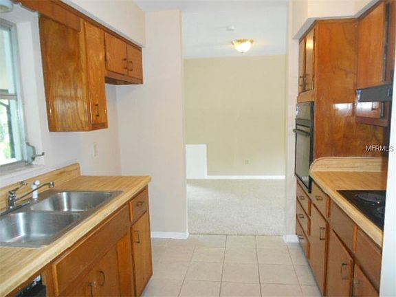 3rd image of 3631 Searobin Dr SE