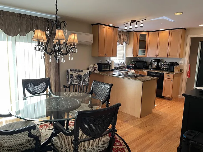 1404 Palisado Ave — Photo 7