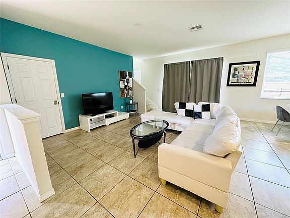 4th image of 840R Las Fuentes Dr