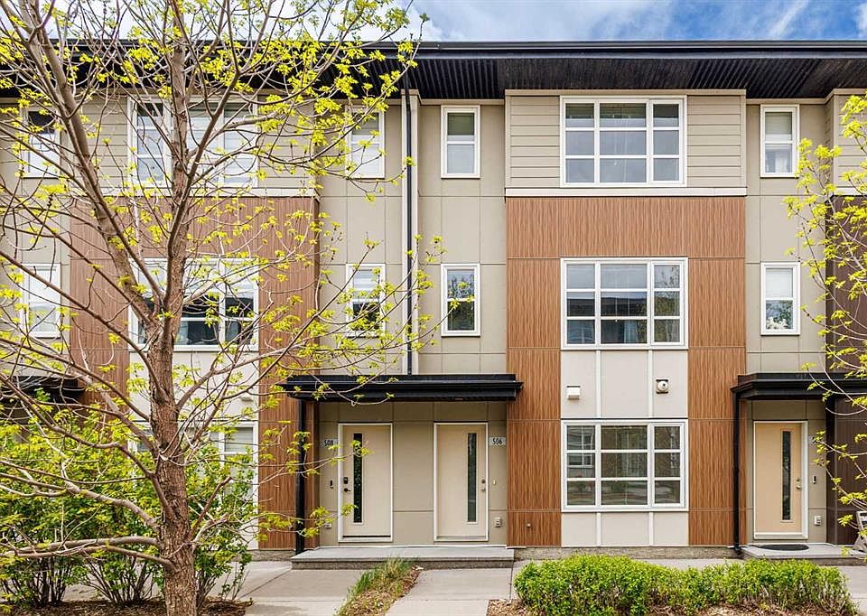 1st image of 506 E Evansridge Park NW