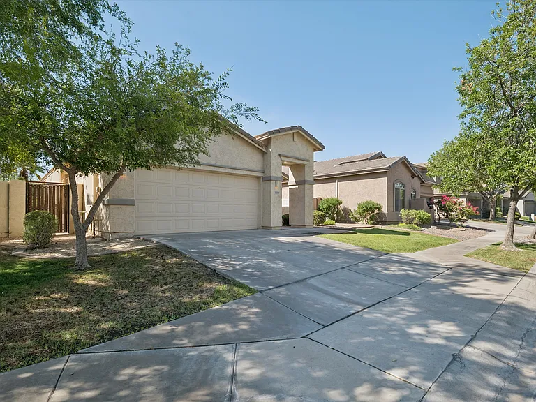 2519 E Fremont Rd — Photo 4
