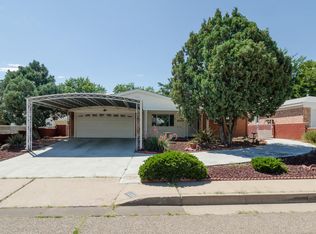 1233 Glorieta St NE, Albuquerque, NM 87112
