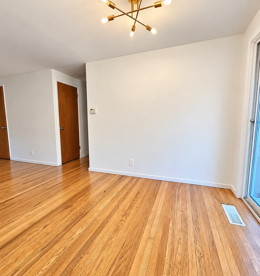 3 bed, 1620 sqft, $3,450 — Photo 2