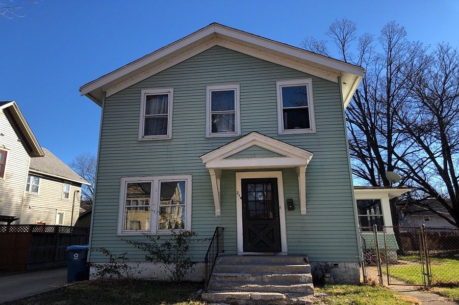 1st image of 214 S Lincoln Ave