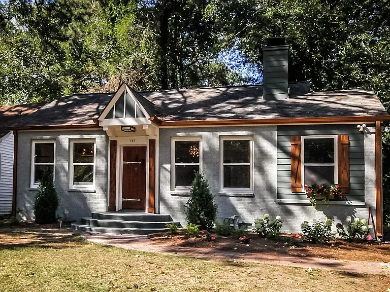 757 Kennolia Dr SW — Photo 3