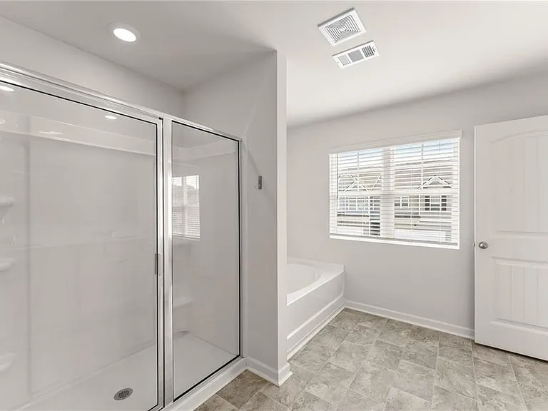 300 Stoneybrook Dr — Photo 23