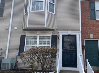 2305 Oakham Ct, Mahwah, NJ 07430