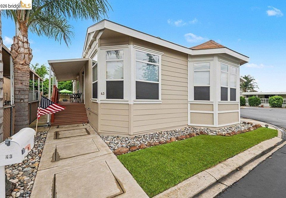 1st image of 3660 Walnut Blvd Trailer 43