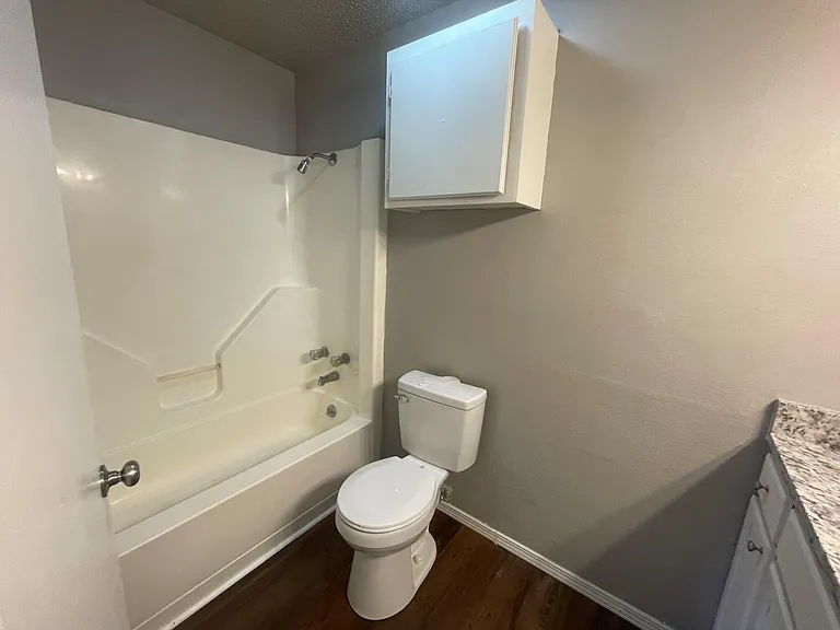 1252 S 27th Pl — Photo 26