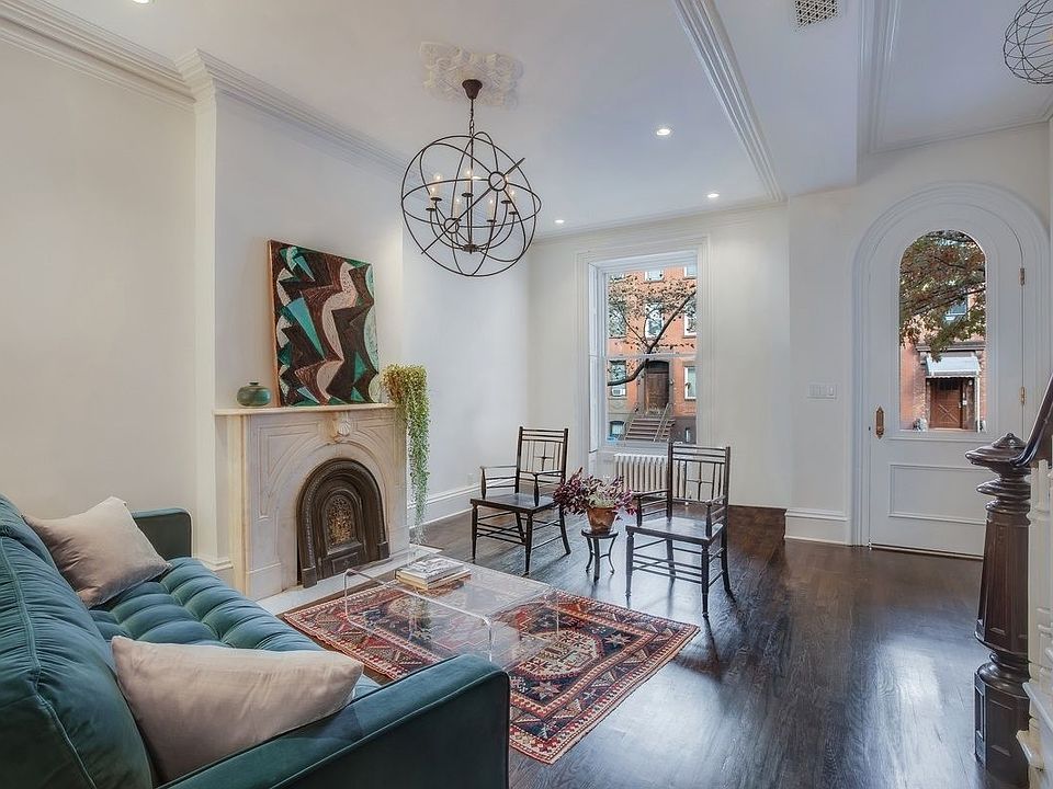 1st image of 412 Sackett St