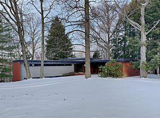 15 Thornridge Rd, Pittsburgh, PA 15202