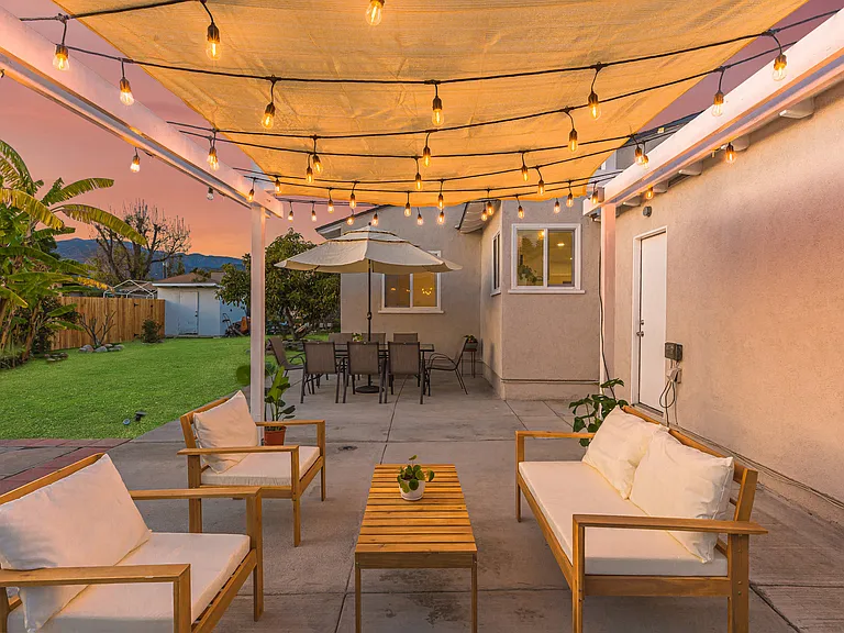 533 N Cerritos Ave — Photo 63