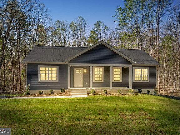 3rd image of 15002 Moonlight Ln