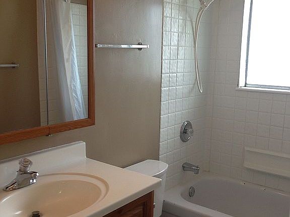 2nd image of 2924 W Curry Cir