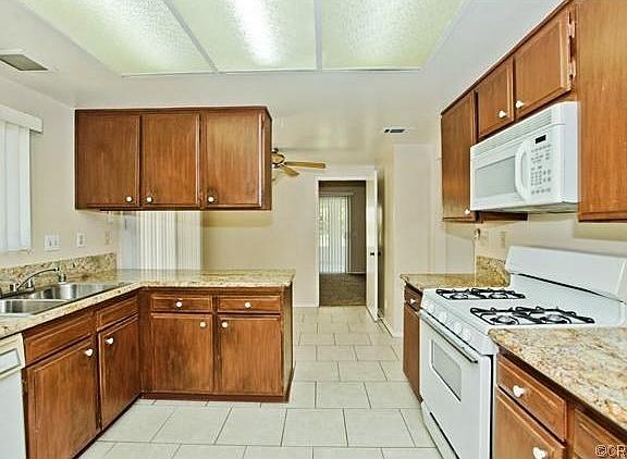 5th image of 9913 Pinyon Ct